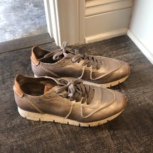 Bronze OBTB sneakers